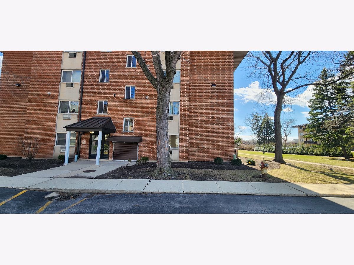  Rented Arlington Heights Illinois, 2230 Goebbert