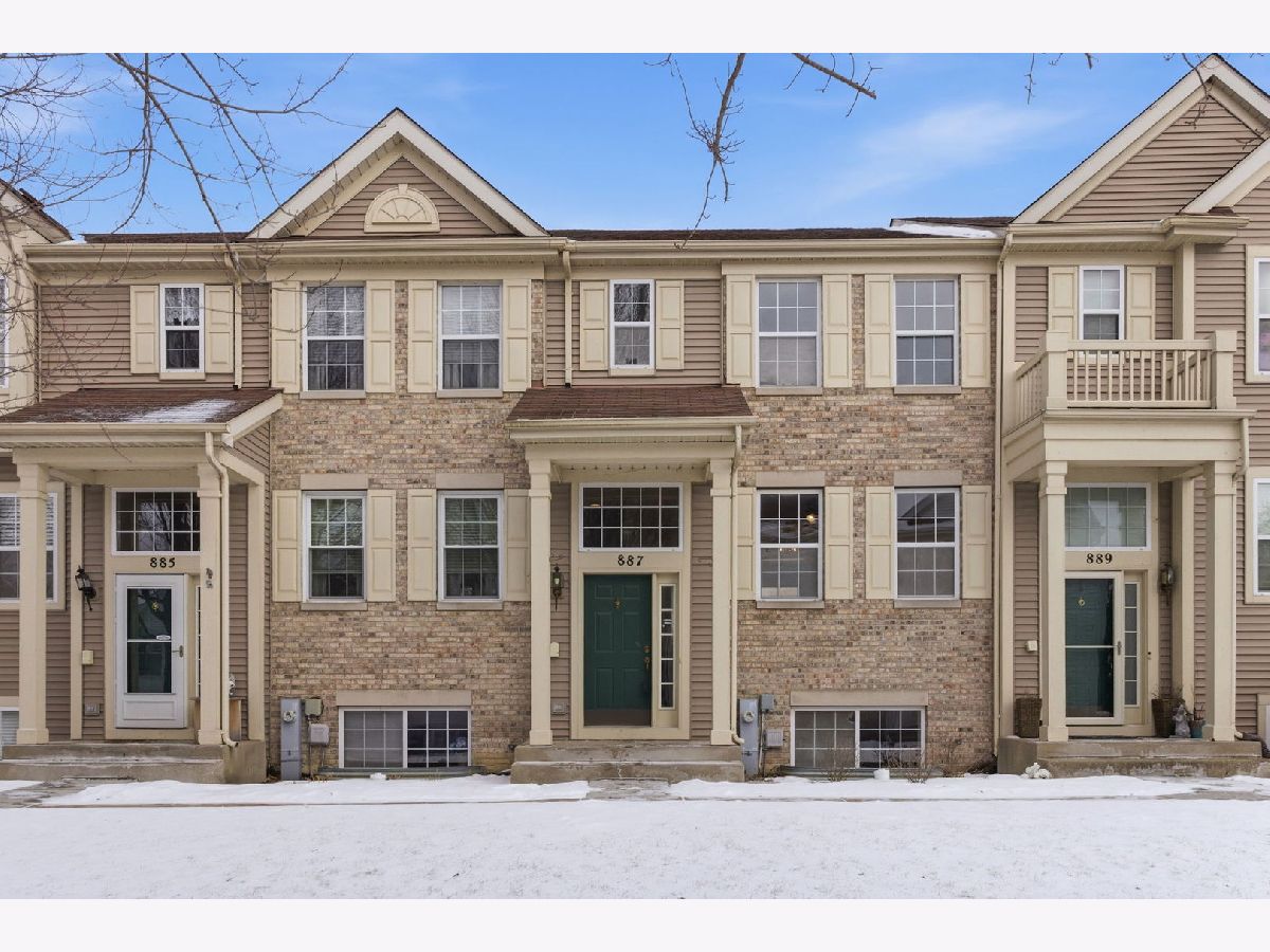  Sold Pingree Grove Illinois, 887 Emerald