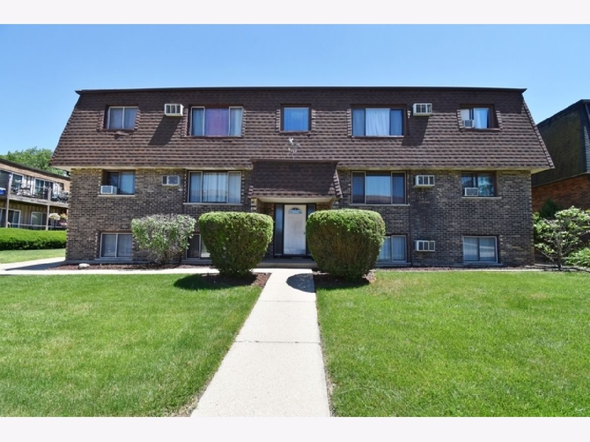  For Rent Elgin Illinois, 1135 Royal