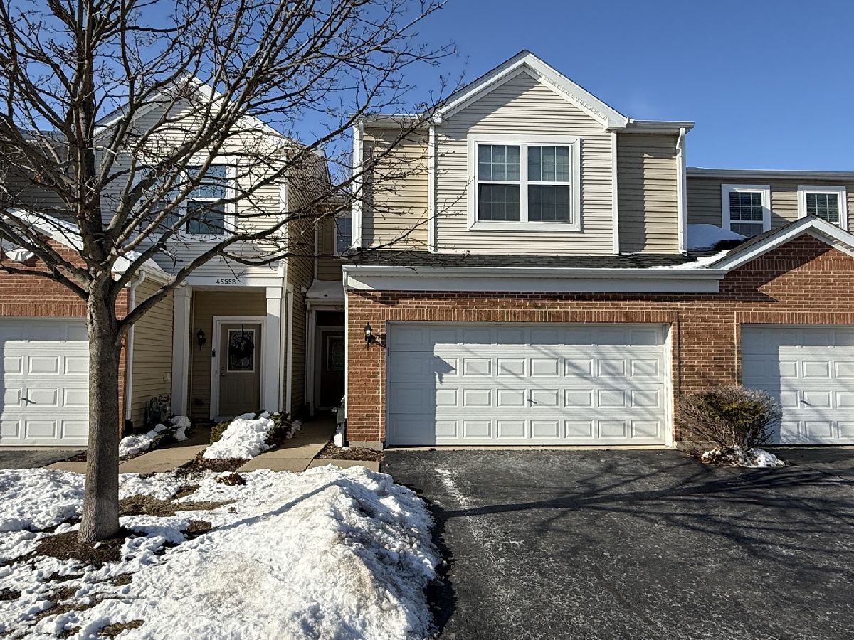  For Rent Yorkville Illinois, 4555 Camden