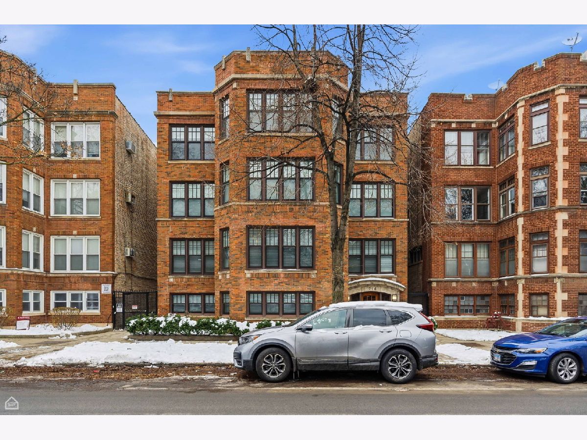  Sold Chicago Illinois, 1216 Hyde Park