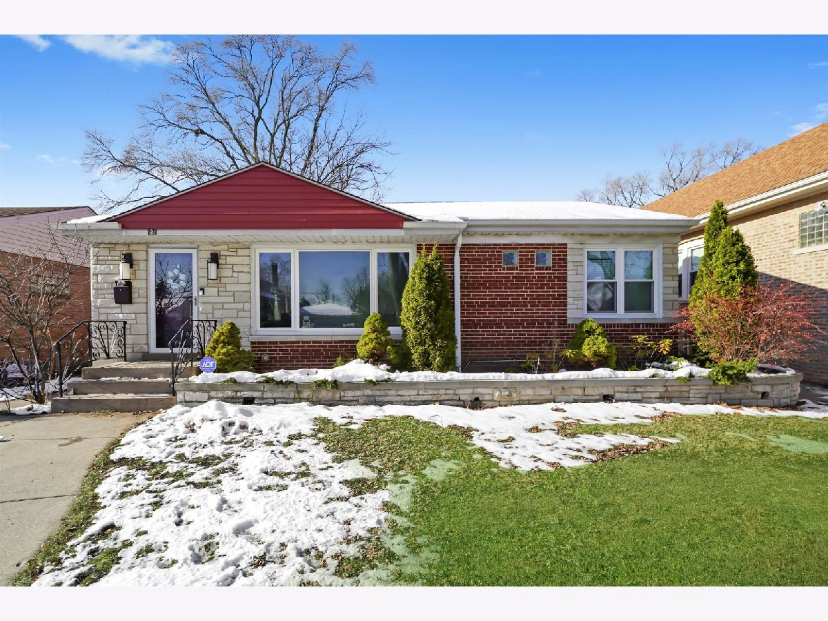  For Sale Skokie Illinois, 7518 Karlov Avenue