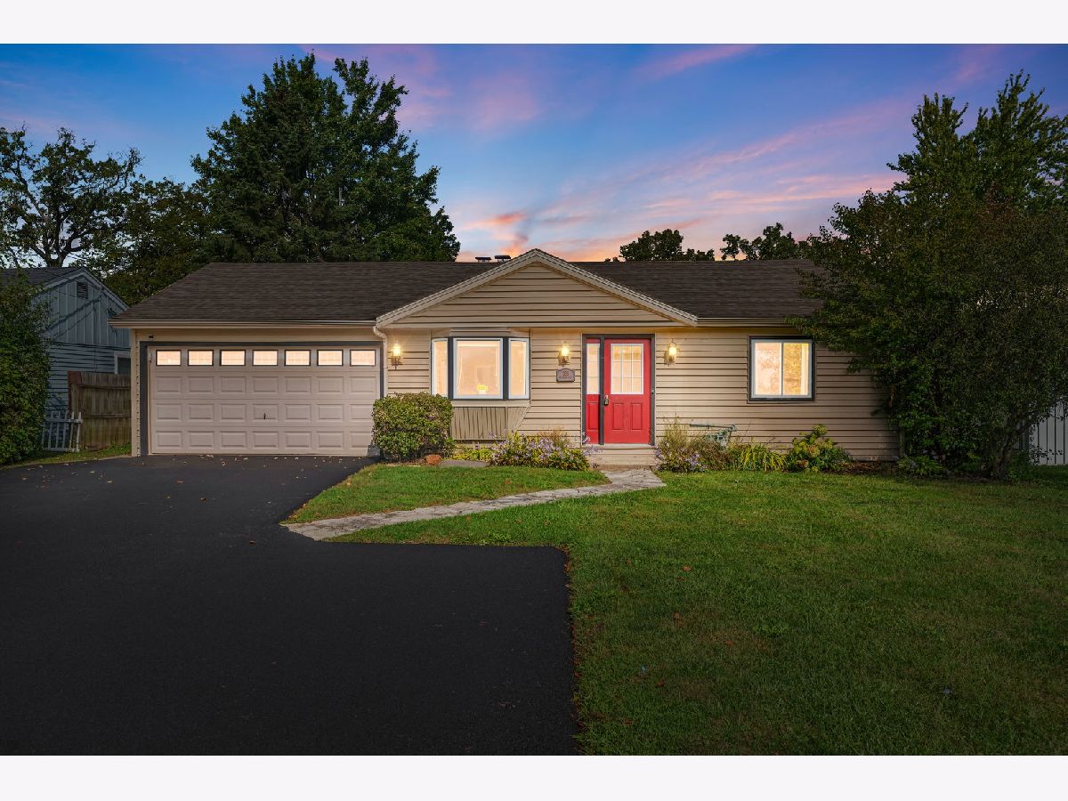 Homes For Sale Oakwood Knolls Antioch Illinois, 188 Oakwood Drive