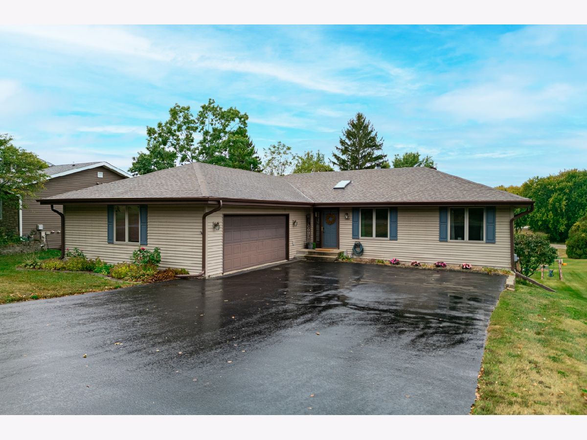  For Sale Davis Illinois, 1397 Pier Drive