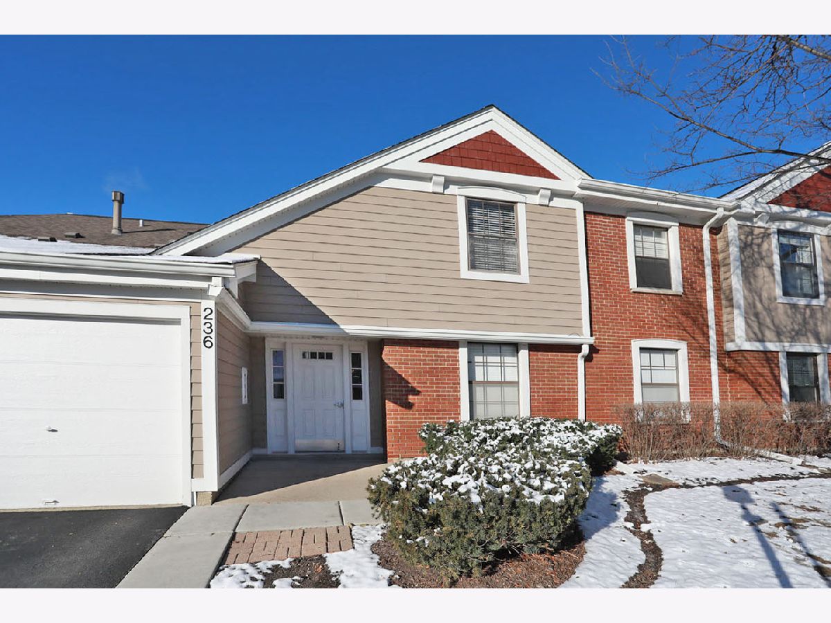 Condos & Townhomes For Rent Lexington Green Schaumburg Illinois, 236 Deerpath