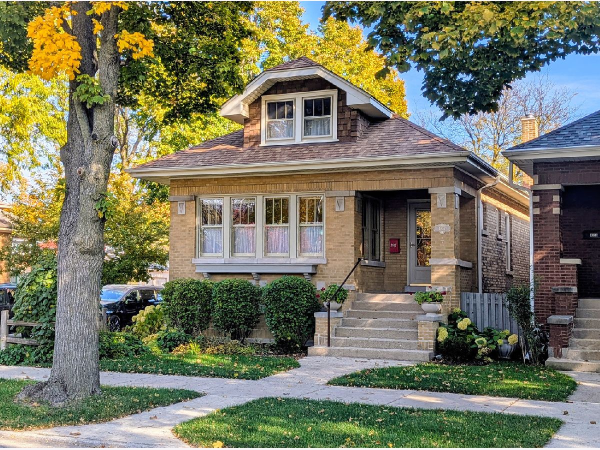  For Sale Chicago Illinois, 4957 Lowell Avenue