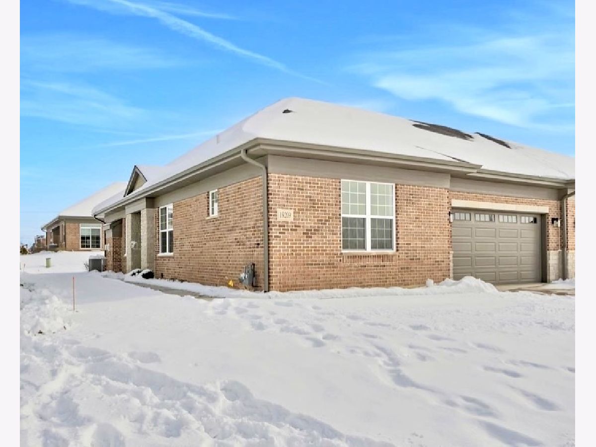  For Sale Tinley Park Illinois, 19209 Buncrana Circle