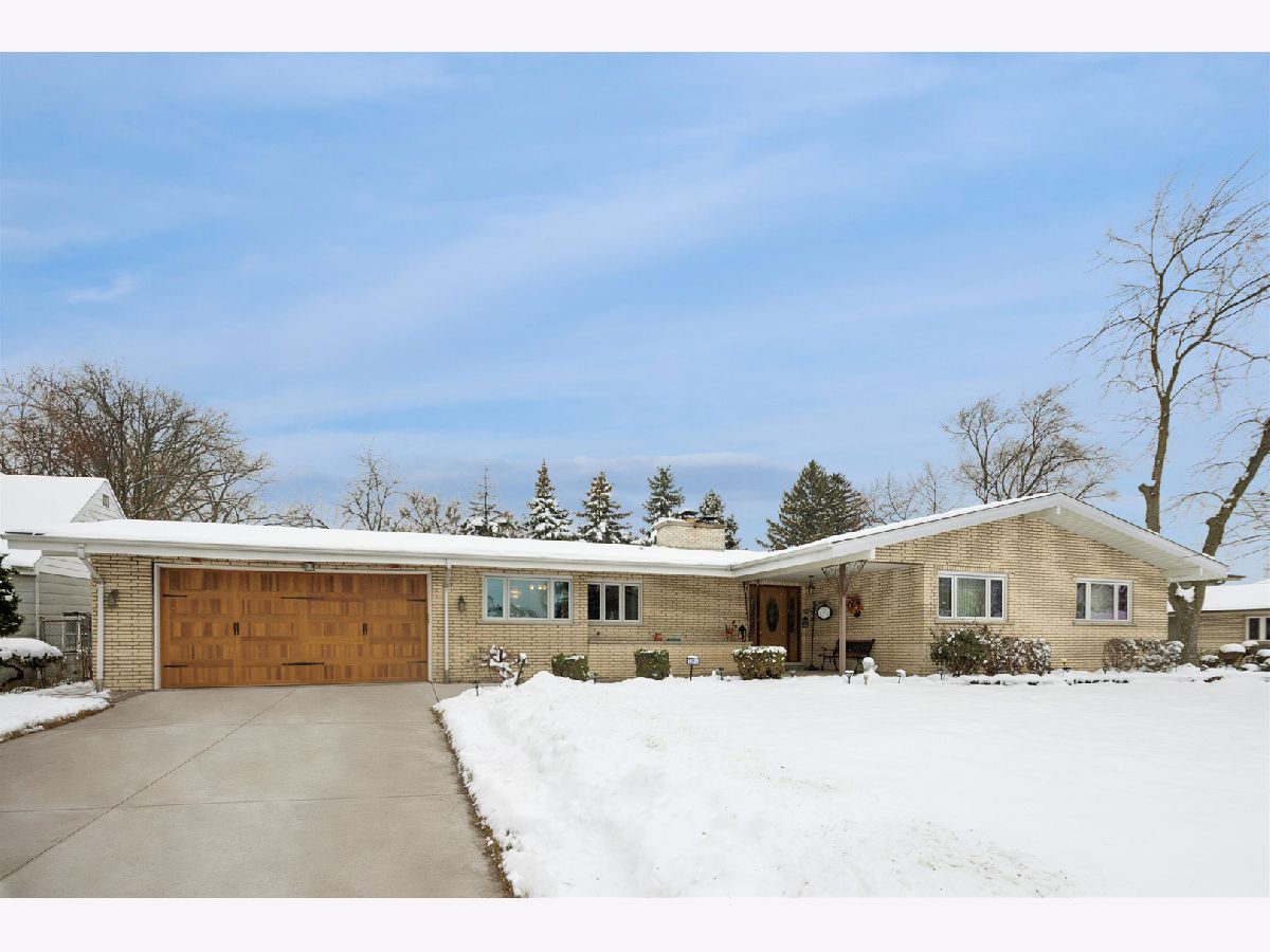  For Sale Bridgeview Illinois, 7216 Octavia Avenue