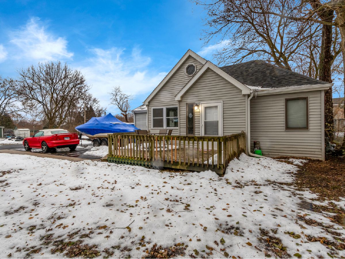 Homes For Sale West Shore Beach Mchenry Illinois, 5421 Cleveland Drive