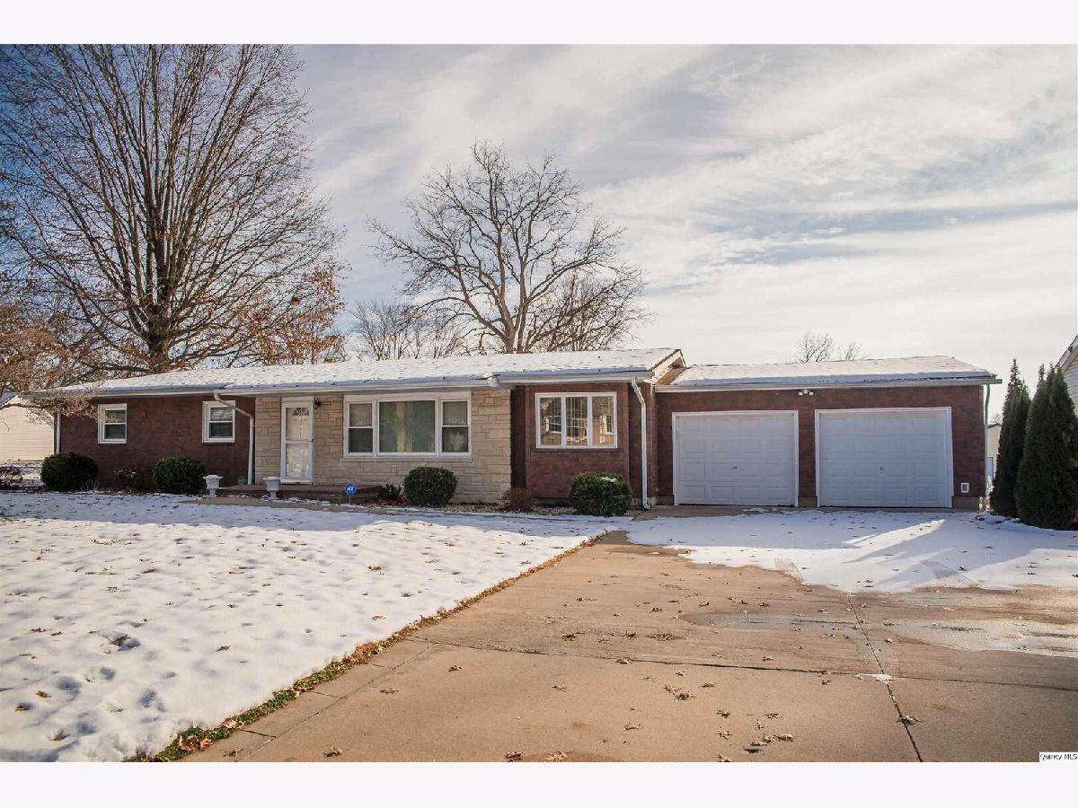  Sold Quincy Illinois, 2208 Cherry