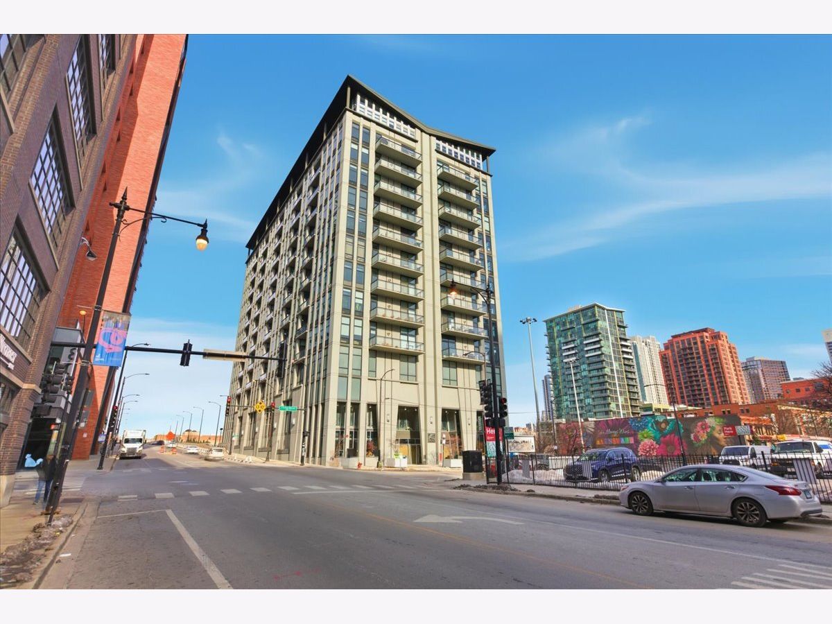  Rented Chicago Illinois, 740 Fulton