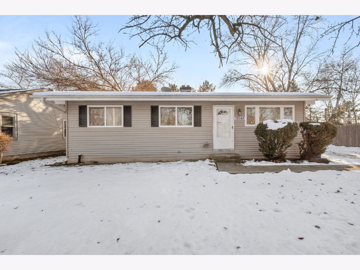  For Sale Grayslake Illinois, 18945 Old Plank Road