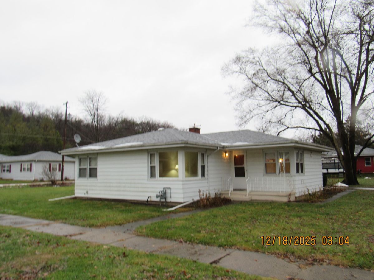  For Sale Marseilles Illinois, 931 Clark Street