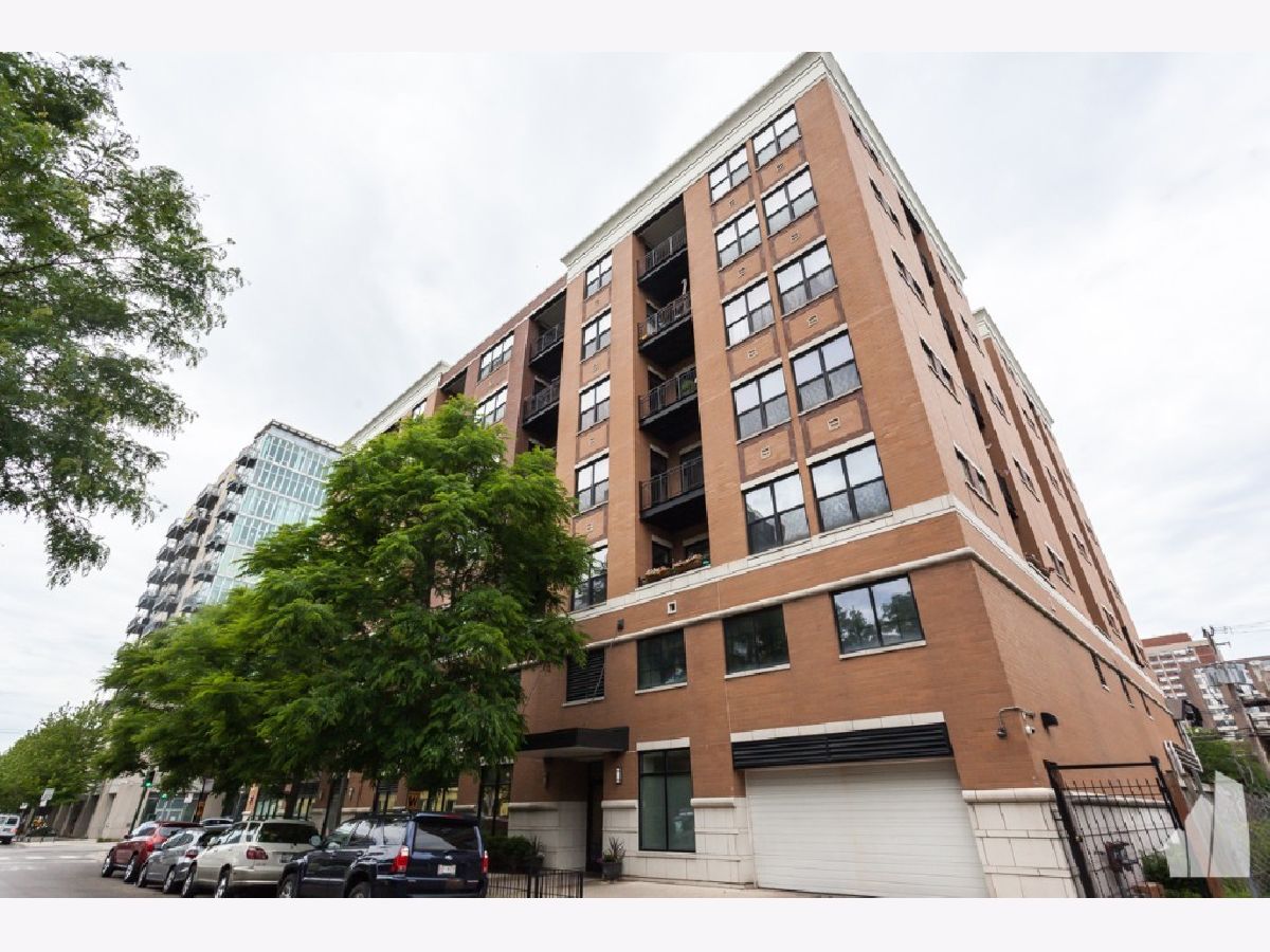  Sold Chicago Illinois, 950 Leland