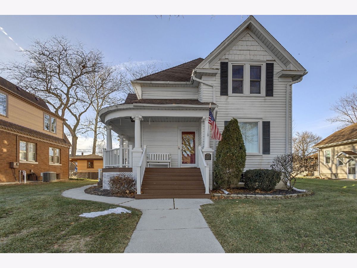  For Sale Beecher Illinois, 618 Woodward Street