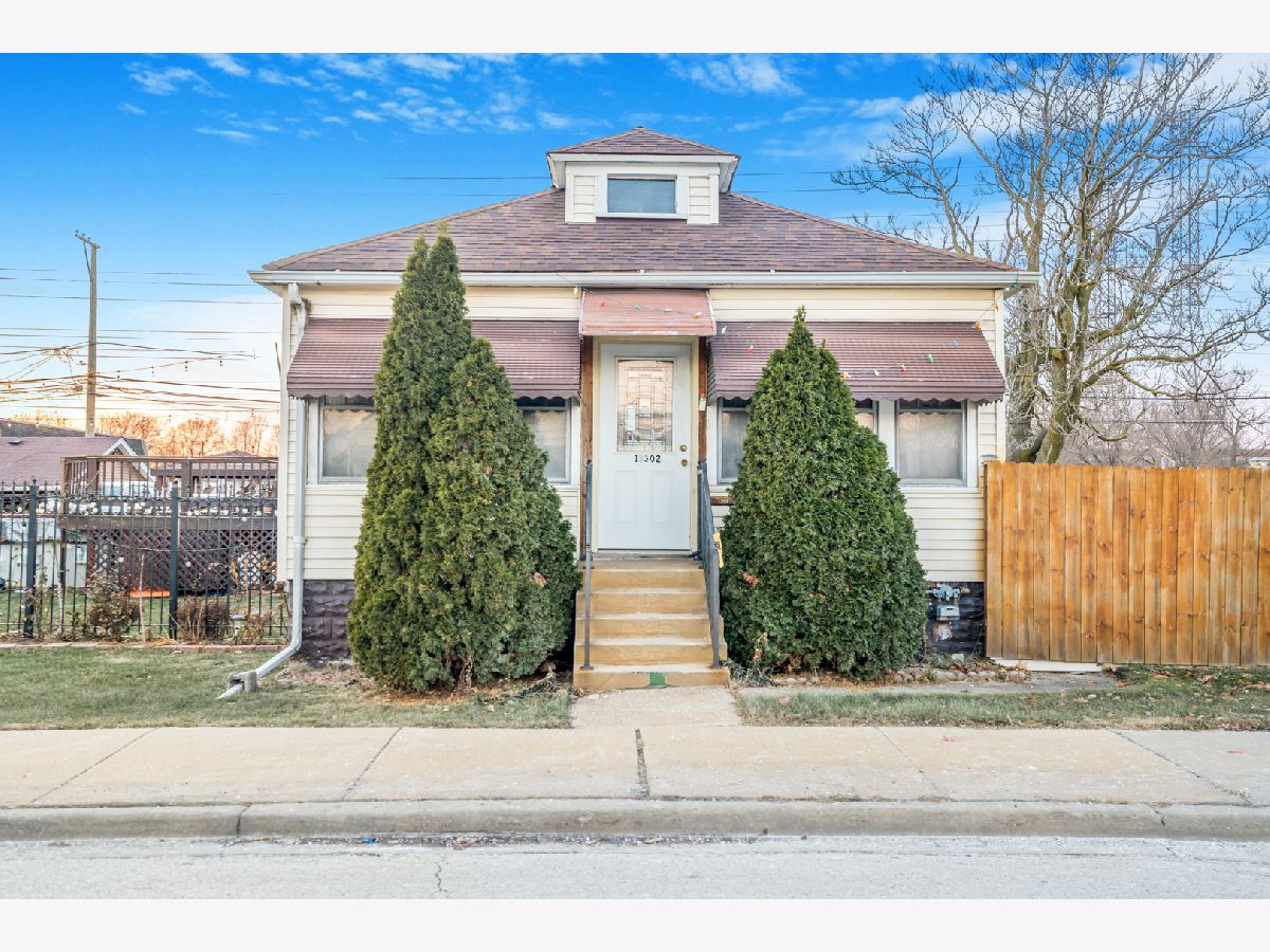  For Sale Chicago Illinois, 13302 Avenue O Avenue