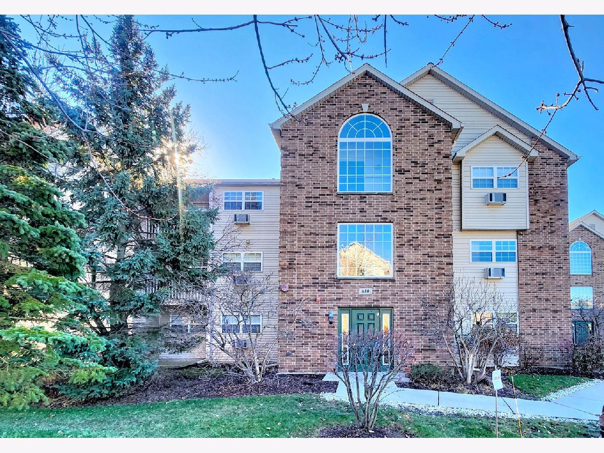  Rented Richmond Illinois, 410 Cunat