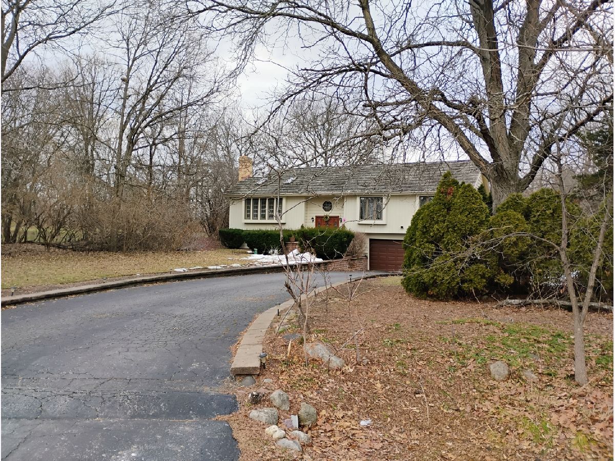  For Sale Hawthorn Woods Illinois, 21 Sequoia Road