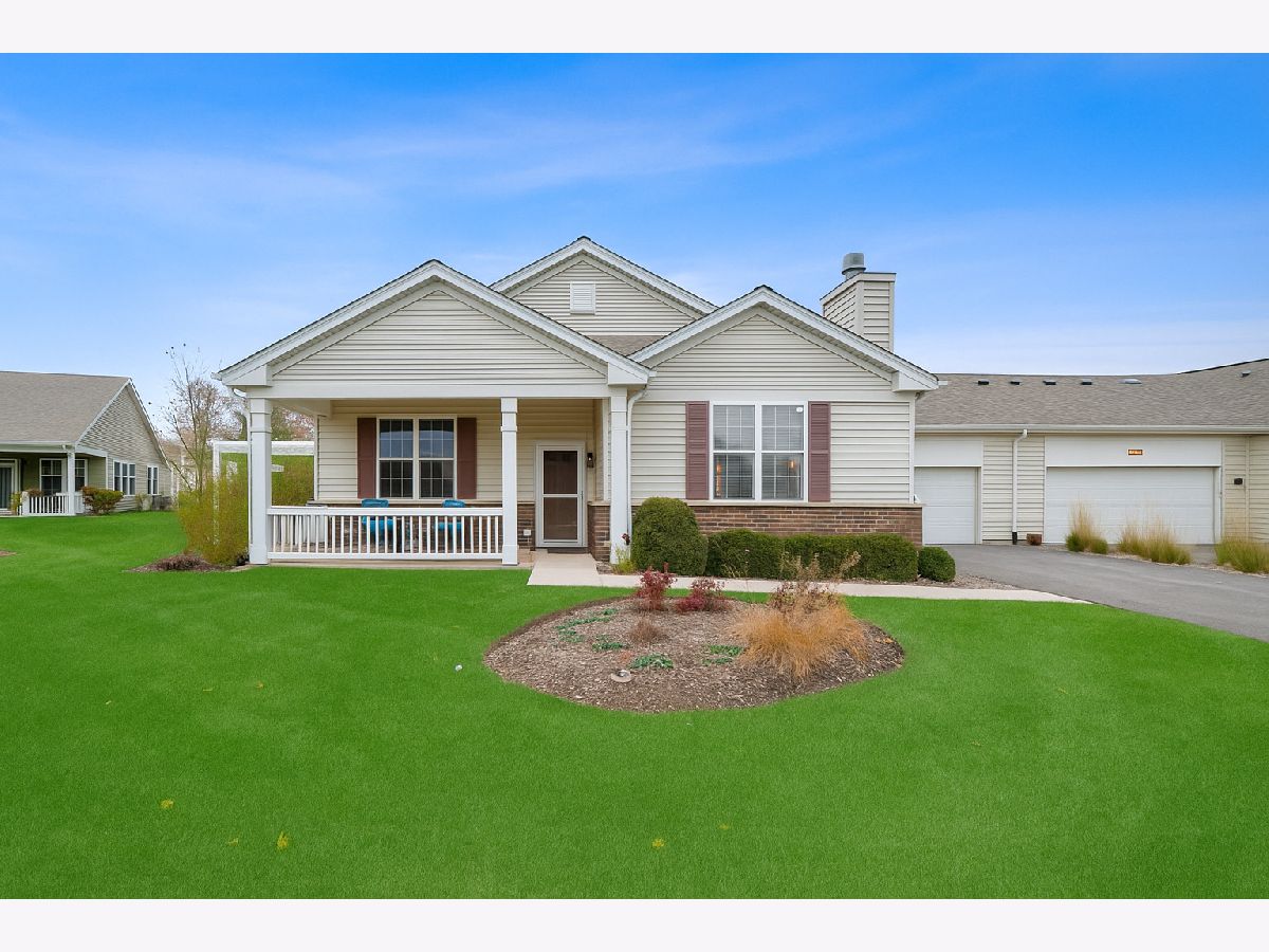  For Sale Pingree Grove Illinois, 672 Falls Circle