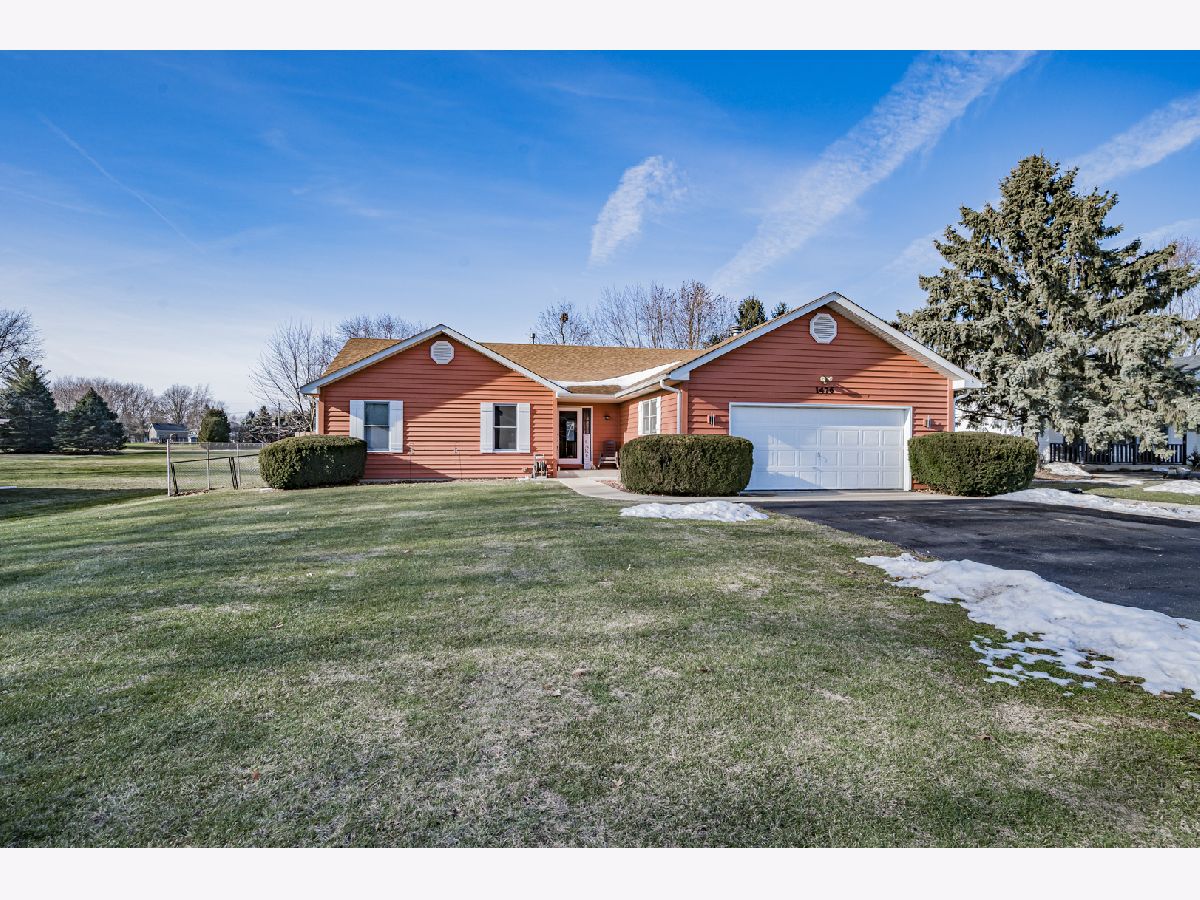 Homes Sold Lake Holiday Sandwich Illinois, 1476 Nova