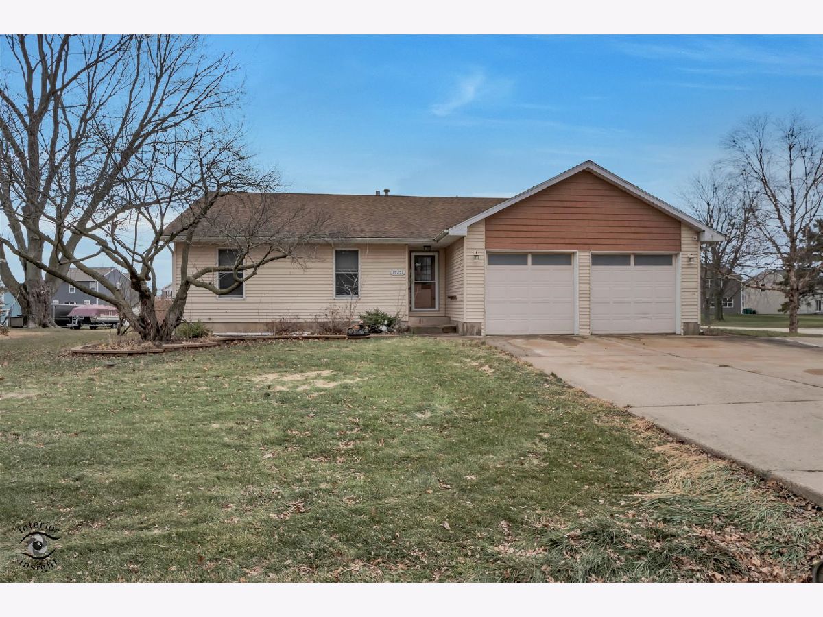  For Sale Elwood Illinois, 19251 Eaton Avenue