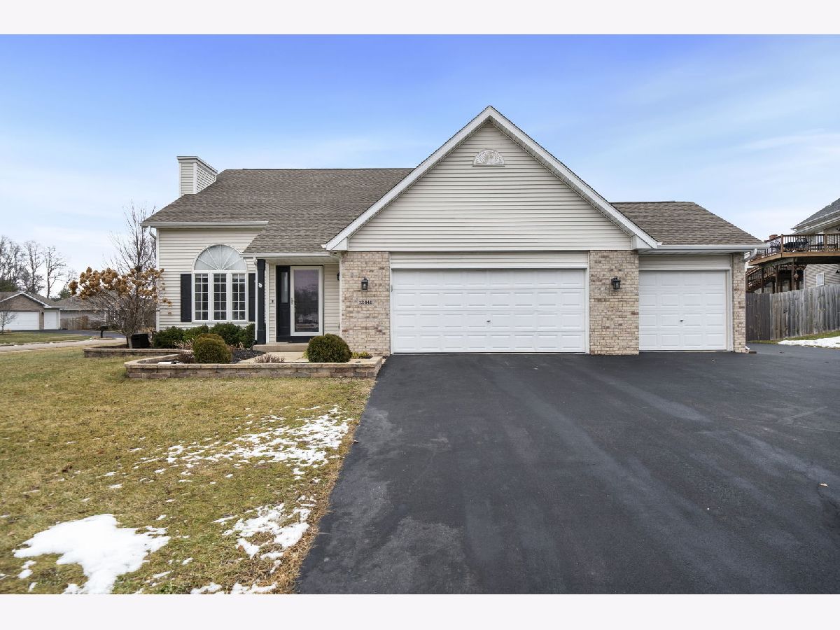  For Sale Roscoe Illinois, 12441 Woodcrest Lane