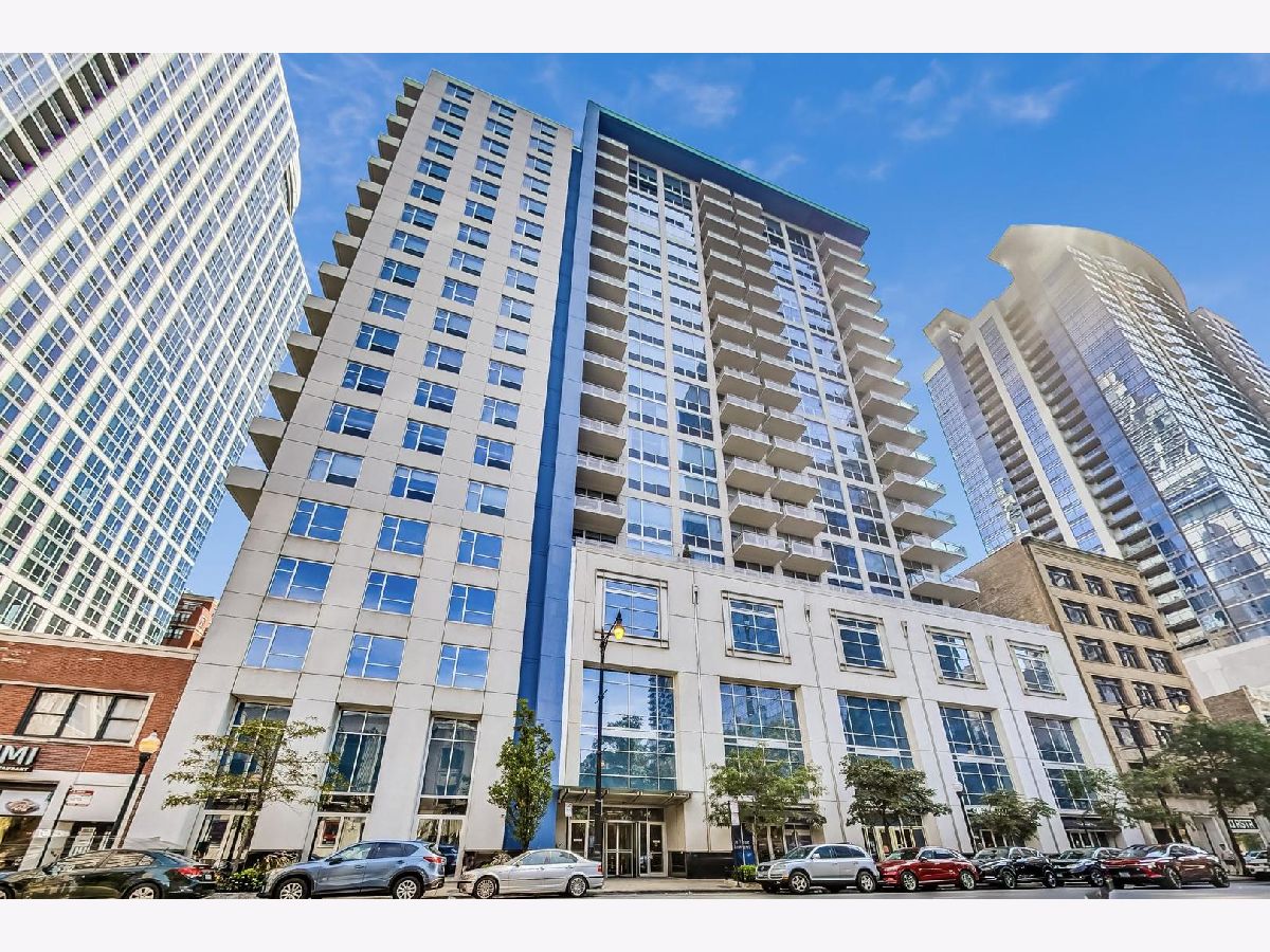  For Sale Chicago Illinois, 1305 Michigan Avenue