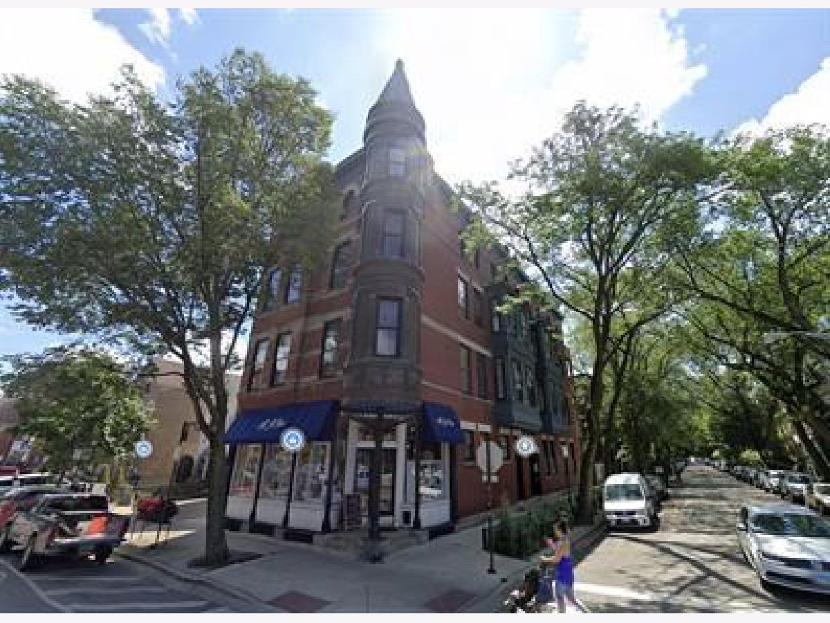  Rented Chicago Illinois, 825 Armitage