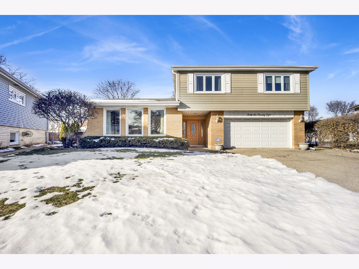  For Sale Morton Grove Illinois, 6628 Davis Street