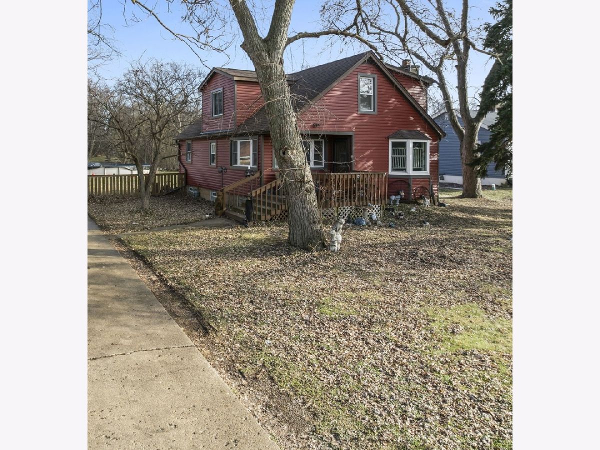  For Sale Downers Grove Illinois, 5875 Walnut Avenue