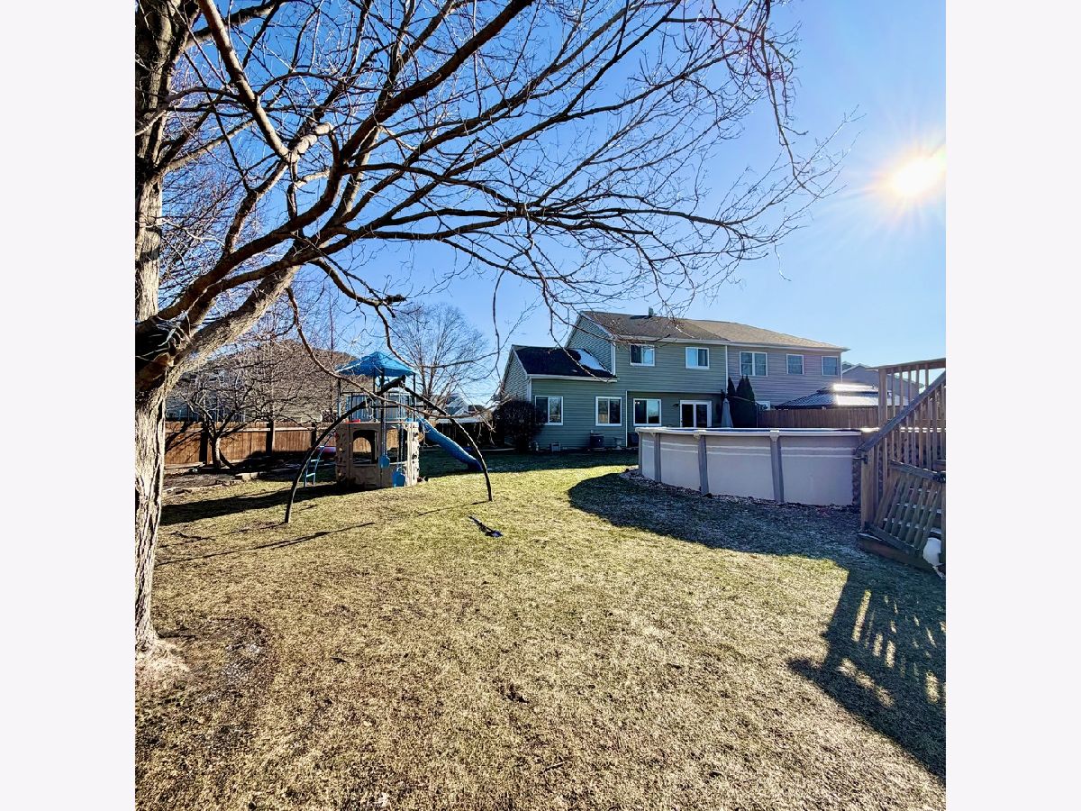  For Sale South Elgin Illinois, 21 Weston Court