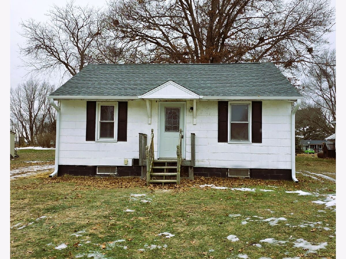  Sold Tampico Illinois, 204 Washington