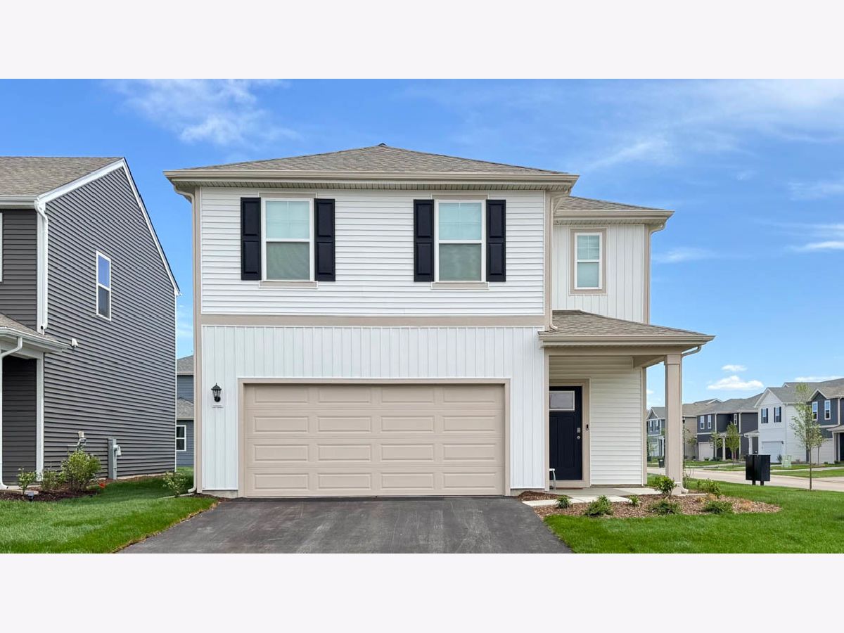 Townhomes & Condos & Homes For Sale Cambridge Lakes Pingree Grove Illinois, 1351 Acadia Circle