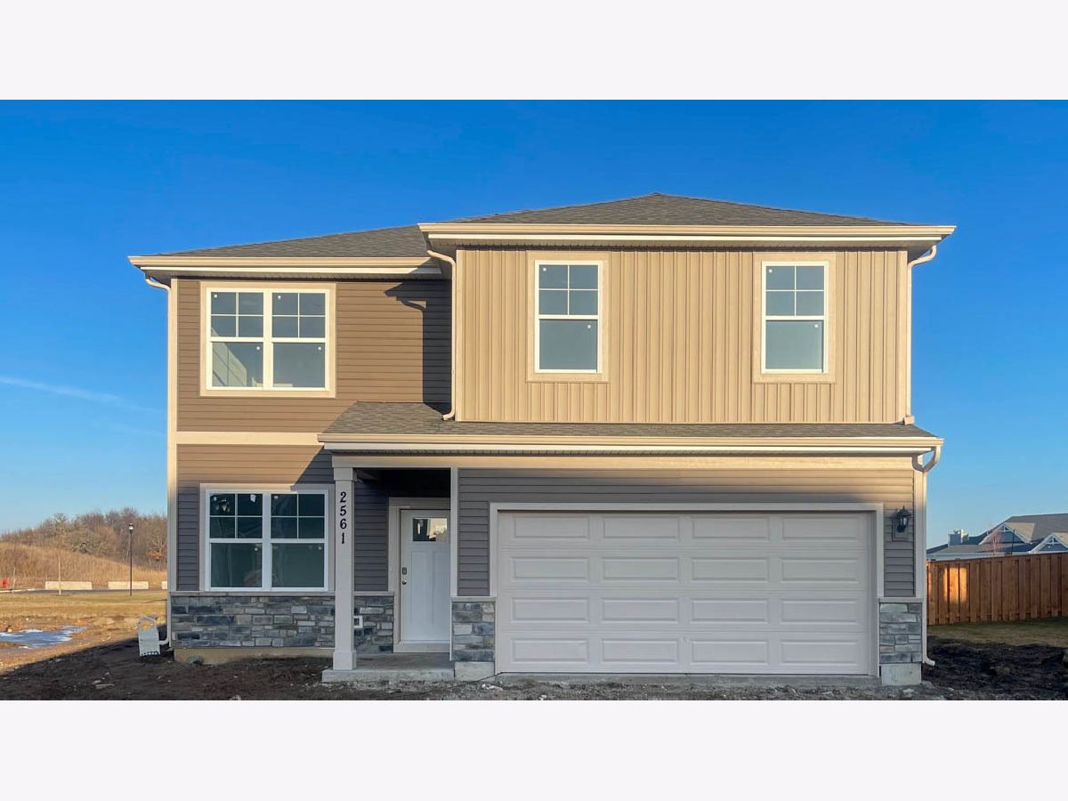 Townhomes & Condos & Homes For Sale Cambridge Lakes Pingree Grove Illinois, 2561 Tahoe Lane