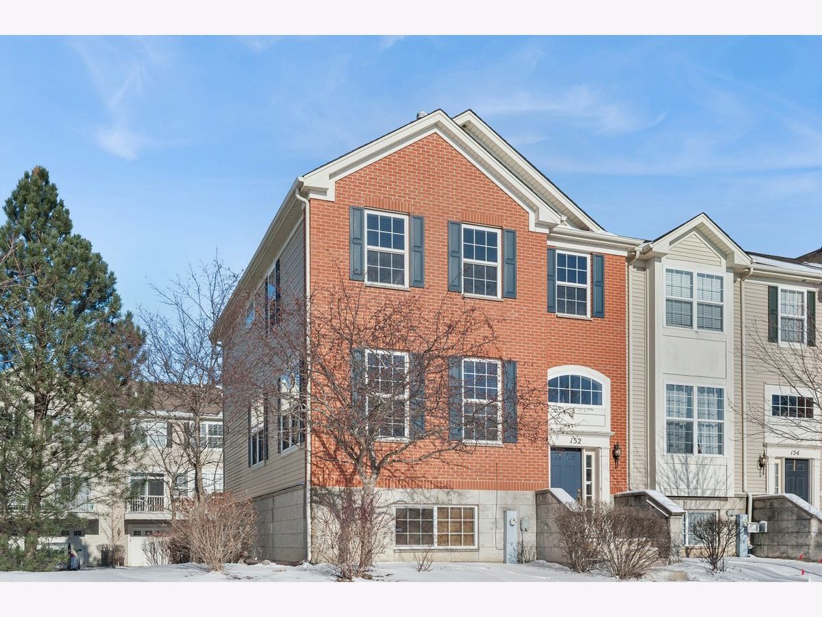 Townhomes & Homes For Sale Gilberts Town Center Gilberts Illinois, 152 Jackson Street