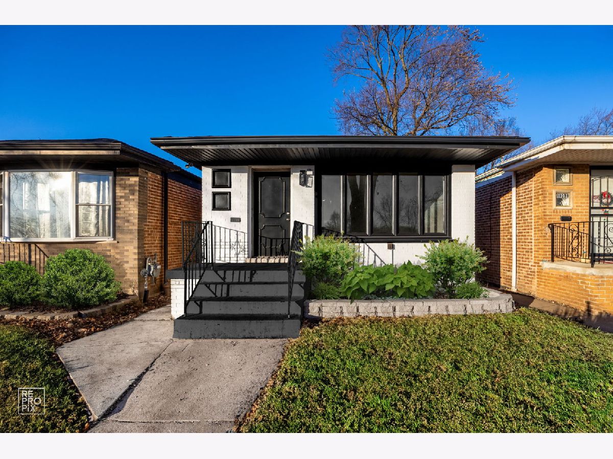  For Sale Chicago Illinois, 10240 Torrence Avenue