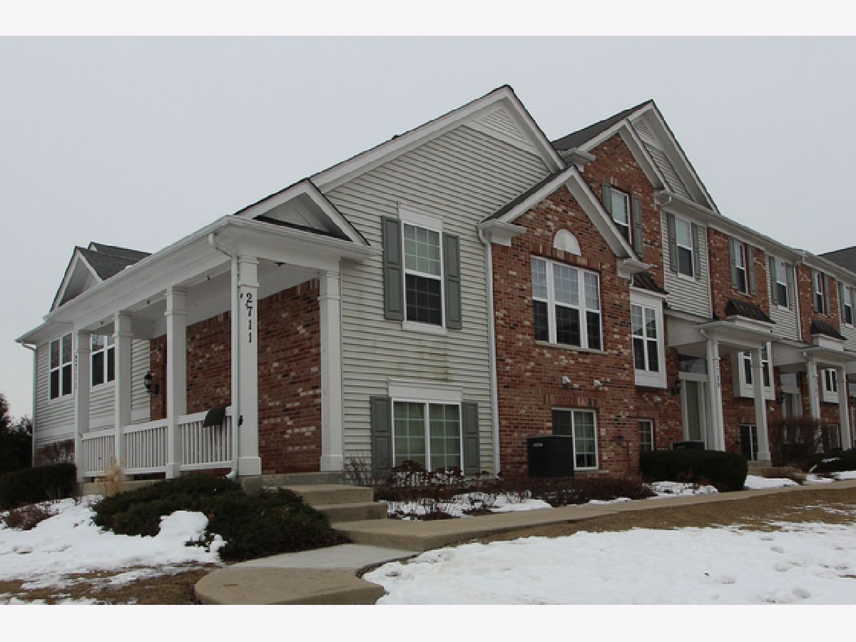  For Sale Lindenhurst Illinois, 2711 Neubauer Circle