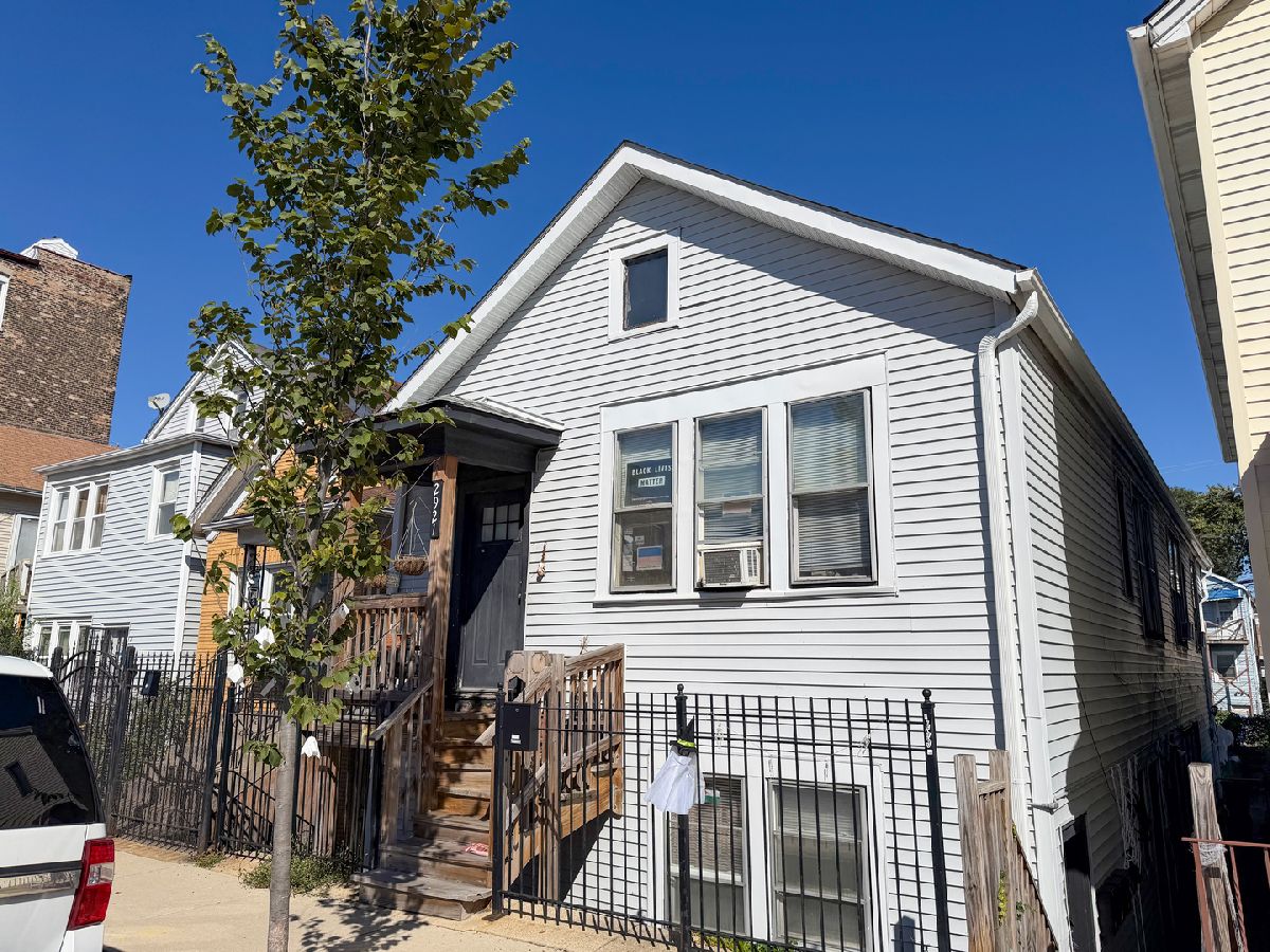  Rented Chicago Illinois, 2921 Bonfield