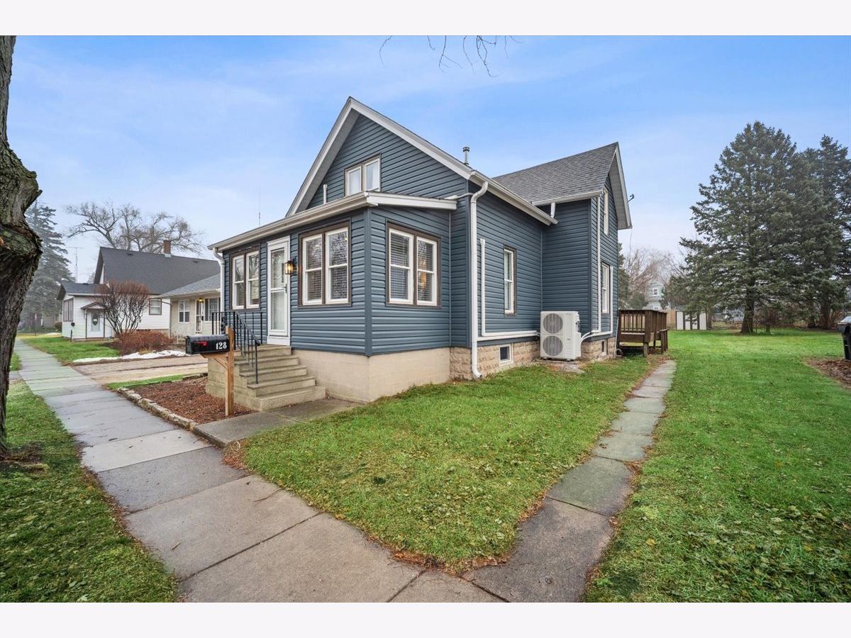  Sold Genoa Illinois, 128 Hadsall