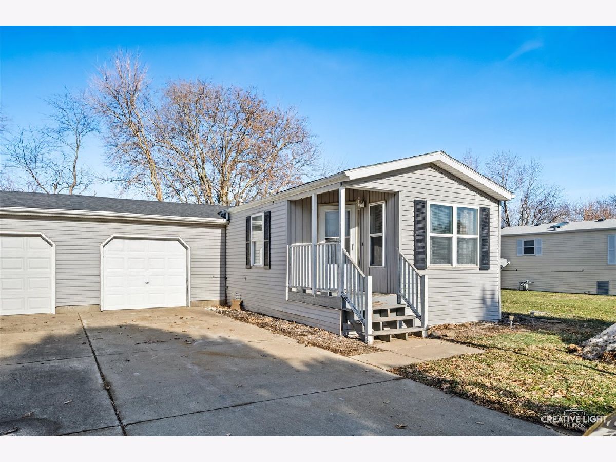  Sold Sandwich Illinois, 120 B Cardinal