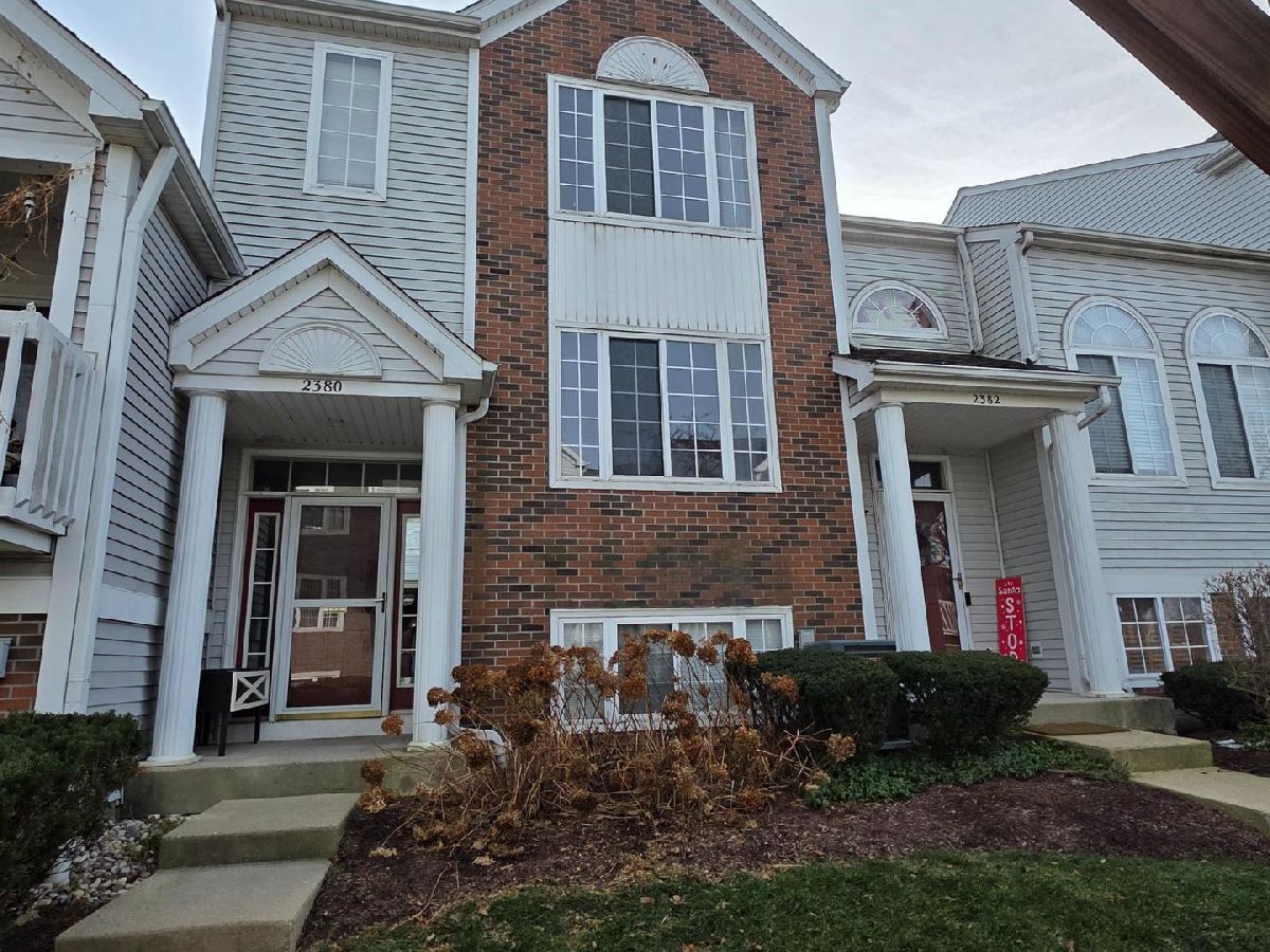 Townhomes & Condos & Homes For Sale Dawson Mill Algonquin Illinois, 2380 Dawson Lane