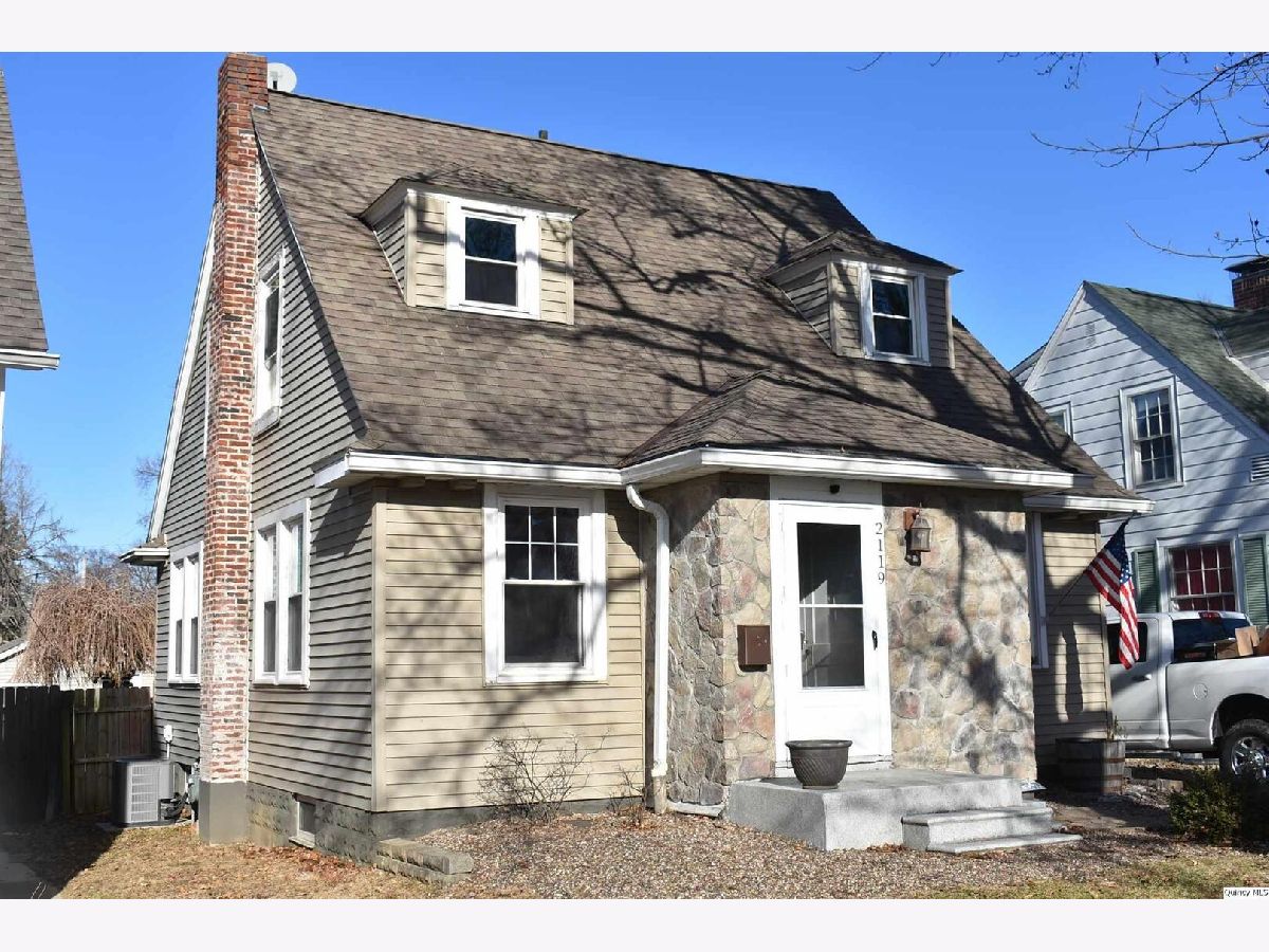  Sold Quincy Illinois, 2119 Jefferson St