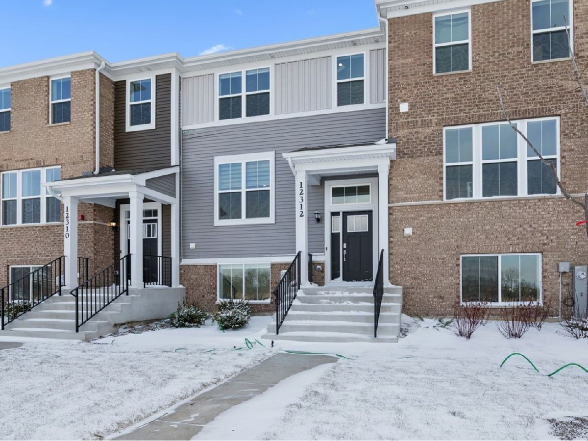  For Rent Huntley Illinois, 12312 Tinsley