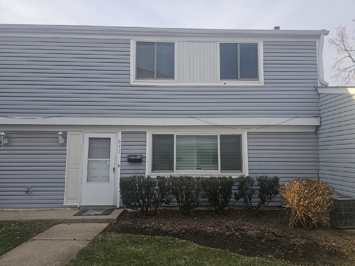  For Rent Wheeling Illinois, 841 Oxford