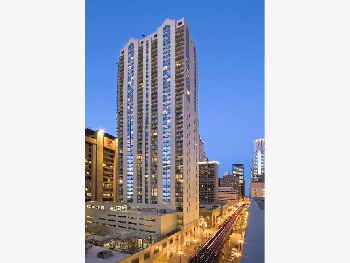  Rented Chicago Illinois, 200 Dearborn