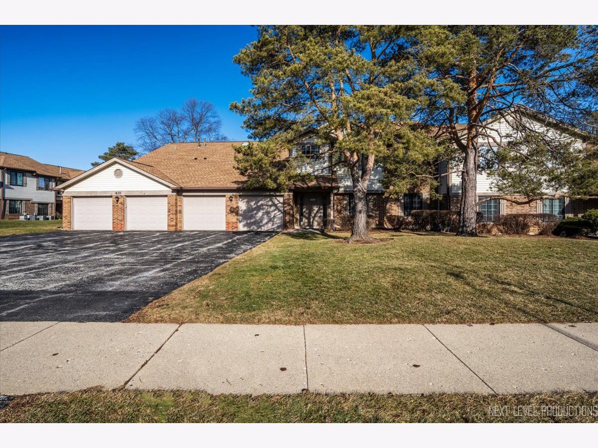 Townhomes & Condos For Sale Pheasant Trail Arlington Heights Illinois, 1630 Pheasant Trail Drive
