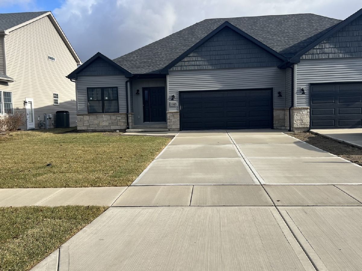  For Sale Diamond Illinois, 1165 Farmstone Drive