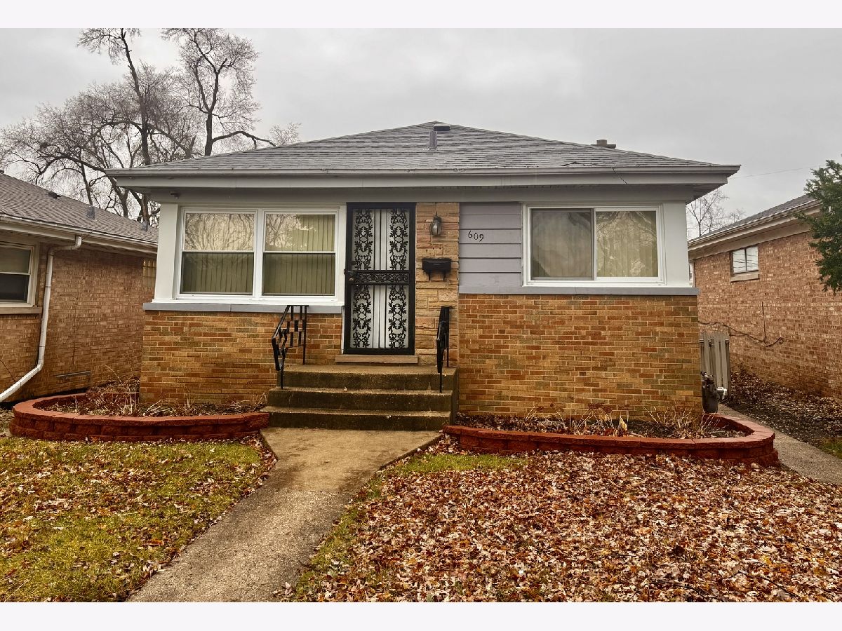  For Sale Bellwood Illinois, 609 Linden Avenue