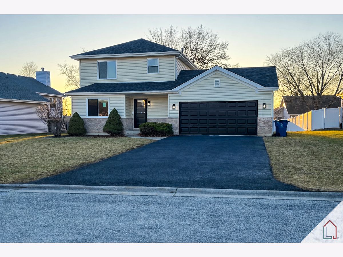  For Sale Crete Illinois, 864 Berkshire Place