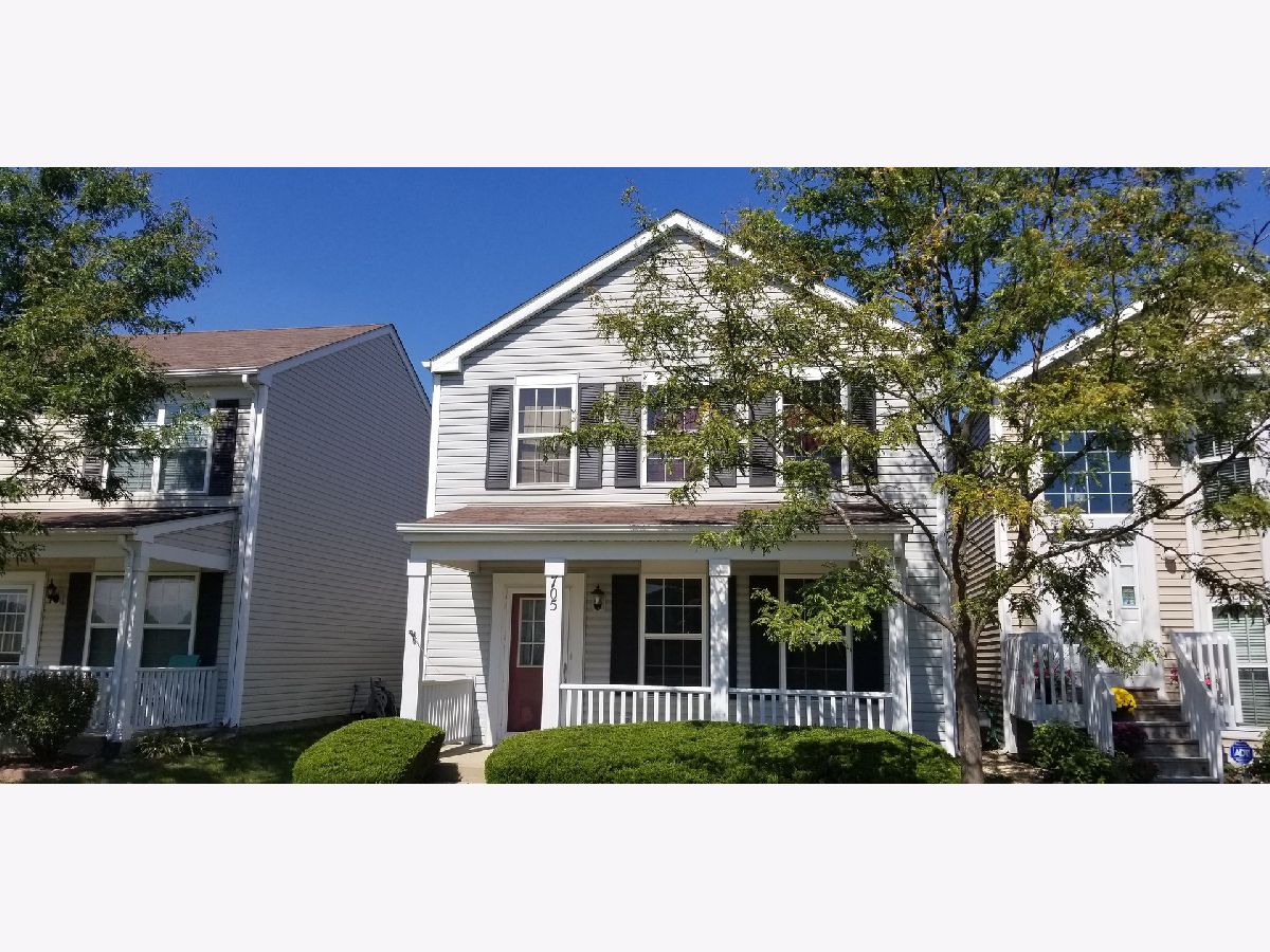  Rented Aurora Illinois, 705 Four Seasons